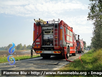 Iveco Stralis AF190S40 I serie
Vigili del Fuoco
Comando Provinciale di Lodi
AutoPompaSerbatoio
Allestito Iveco-Magirus
VF 23410
Parole chiave: Iveco Stralis_AF190S40_Iserie VF23410