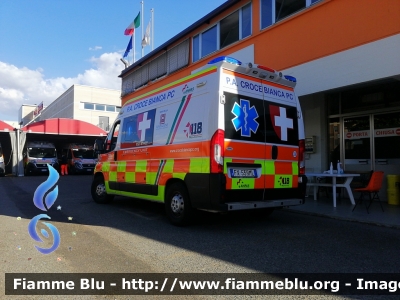 Fiat Ducato X290
P.A. Croce Bianca Piacenza
Allestimento Vision
Donato per emergenza Covid-19
Parole chiave: Fiat Ducato_X290 Ambulanza