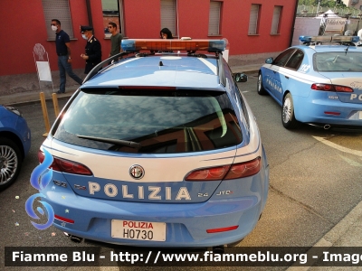 Alfa Romeo 159 Sportwagon Q4
Polizia di Stato
Polizia Stradale
POLIZIA H0730
Parole chiave: Alfa-Romeo 159_Sportwagon_Q4 POLIZIAH0730 70esimo_autocentro_milano