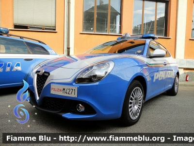 Alfa Romeo Nuova Giulietta restyle
Polizia di Stato
Allestimento NCT Nuova Carrozzeria Torinese
Decorazione Grafica Artlantis
POLIZIA M4271
Parole chiave: Alfa-Romeo Nuova Giulietta_restyle POLIZIAM4271 70esimo_autocentro_milano