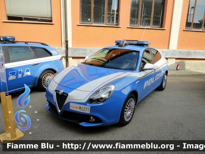 Alfa Romeo Nuova Giulietta restyle
Polizia di Stato
Allestimento NCT Nuova Carrozzeria Torinese
Decorazione Grafica Artlantis
POLIZIA M4271
Parole chiave: Alfa-Romeo Nuova Giulietta_restyle POLIZIAM4271 70esimo_autocentro_milano