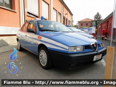 Alfa Romeo 155 II serie
Polizia di Stato
Reparto Mobile
Esemplare conservato presso il Museo Autocentro Milano Polizia di Stato
POLIZIA B8402
Parole chiave: Alfa-Romeo 155_IIserie POLIZIAB8402 70esimo_autocentro_milano