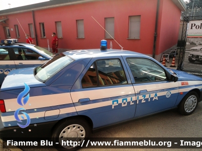 Alfa Romeo 155 II serie
Polizia di Stato
Reparto Mobile
Esemplare conservato presso il Museo Autocentro Milano Polizia di Stato
POLIZIA B8402
Parole chiave: Alfa-Romeo 155_IIserie POLIZIAB8402 70esimo_autocentro_milano