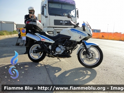 Suzuki V-Strom 650
Polizia Municipale 
Comune di Piacenza
Allestimento Bertazzoni
Polizia Locale YA 01253
Parole chiave: Suzuki V-Strom_650 PoliziaLocaleYA01253