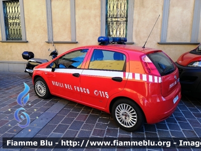 Fiat Grande Punto
Vigili del Fuoco
Comando Provinciale di Lodi
Parole chiave: Fiat Grande_Punto 