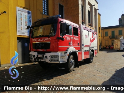 Man TGM 18.340 4x4 II serie
Vigili del Fuoco
Comando Provinciale di Lodi
Distaccamento Volontario di Casalpusterlengo (LO)
AutoPompaSerbatoio allestimento Kofler Fahrzeugbau
VF 26825
Parole chiave: Man TGM_18.340_4x4_IIserie VF2682