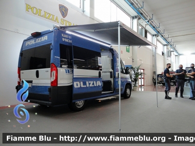  Fiat Ducato X290
Polizia di Stato
Polizia Stradale
Autostrada BRE.BE.MI.
A35 Chiari - Melzo
Allestimento All.v.in.
POLIZIA M4655
In esposizione al Reas 2021
Parole chiave: Fiat Ducato_X290 POLIZIAM4655 Reas_2021