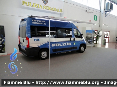  Fiat Ducato X290
Polizia di Stato
Polizia Stradale
Autostrada BRE.BE.MI.
A35 Chiari - Melzo
Allestimento All.v.in.
POLIZIA M4655
In esposizione al Reas 2021
Parole chiave: Fiat Ducato_X290 POLIZIAM4655 Reas_2021