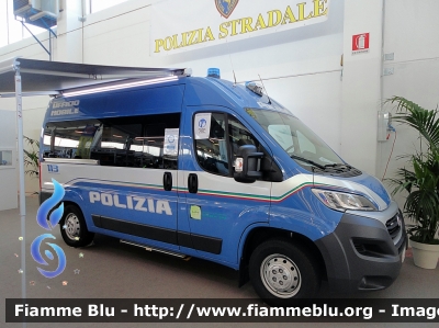  Fiat Ducato X290
Polizia di Stato
Polizia Stradale
Autostrada BRE.BE.MI.
A35 Chiari - Melzo
Allestimento All.v.in.
POLIZIA M4655
In esposizione al Reas 2021
Parole chiave: Fiat Ducato_X290 POLIZIAM4655 Reas_2021