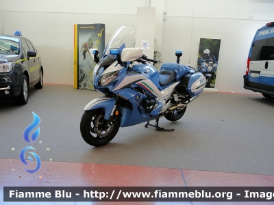 Yamaha FJR 1300 II serie
Polizia di Stato
Polizia Stradale
Allestimento Elevox
In esposizione al Reas 2021
POLIZIA G3090
Parole chiave: Yamaha FJR_1300_IIserie POLIZIAG3090 Reas_2021