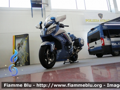 Yamaha FJR 1300 II serie
Polizia di Stato
Polizia Stradale
Allestimento Elevox
In esposizione al Reas 2021
POLIZIA G3090
Parole chiave: Yamaha FJR_1300_IIserie POLIZIAG3090 Reas_2021