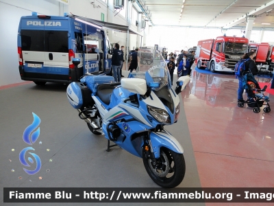 Yamaha FJR 1300 II serie
Polizia di Stato
Polizia Stradale
Allestimento Elevox
In esposizione al Reas 2021
POLIZIA G3090
Parole chiave: Yamaha FJR_1300_IIserie POLIZIAG3090 Reas_2021