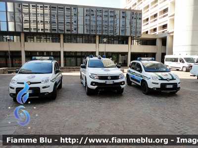 Fiat Nuova Panda 4x4 II serie
Guardie Ecologiche Volontarie
Prov. di Reggio Emilia
Coordinamento Prov.le Protezione Civile
Vigilanza AIB
Parole chiave: Fiat Nuova_Panda_4x4_IIserie