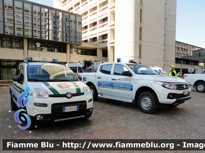 Fiat Nuova Panda 4x4 II serie
Guardie Ecologiche Volontarie
Prov. di Reggio Emilia
Coordinamento Prov.le Protezione Civile
Vigilanza AIB
Parole chiave: Fiat Nuova_Panda_4x4_IIserie