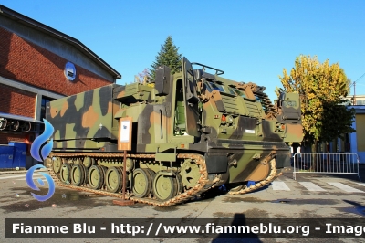 MLRS 
Esercito Italiano
Lanciarazzi Multiplo Semovente
EI 118317

Fotografato presso il Polo di Mantenimento Pesante Nord di Piacenza in occasione del 04 Novembre 2021
Parole chiave: MLRS EI118317 festa_forze_armate_2021