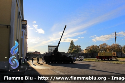 Iveco Oto-Melara PzH 2000
Esercito Italiano
Obice Semovente
EI 120056

Fotografato presso il Polo di Mantenimento Pesante Nord di Piacenza in occasione del 04 Novembre 2021
Parole chiave: Iveco Oto-Melara_PzH_2000 EI120056 festa_forze_armate_2021