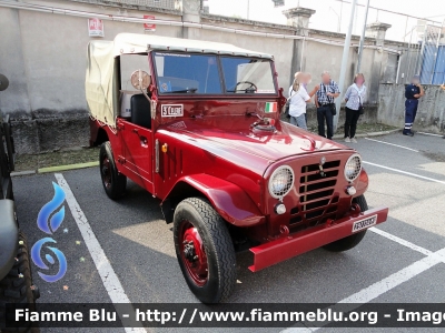 Alfa Romeo AR51 Matta
Polizia di Stato
III Reparto Celere Milano
Automezzo storico
Collezione privata

Fotografata durante il 70° anniversario dell'Autocentro polizia di Stato Milano
Parole chiave: Alfa-Romeo AR51_Matta 70esimo_autocentro_milano