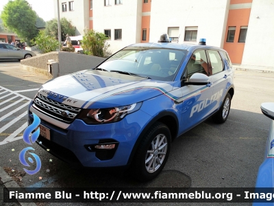 Land-Rover Discovery Sport
Polizia di Stato
Allestimento Marazzi
Decorazione Grafica Artlantis
POLIZIA M2733
Parole chiave: Land-Rover Discovery_Sport POLIZIAM2734 70esimo_autocentro_milano