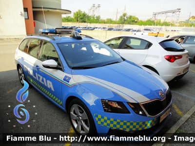 Skoda Octavia Wagon V serie 
Polizia di Stato
Polizia Stradale
Allestimento Focaccia
Decorazione Grafica Artlantis
POLIZIA M5285
Parole chiave: Skoda Octavia_Wagon_Vserie POLIZIAM4758 70esimo_autocentro_milano