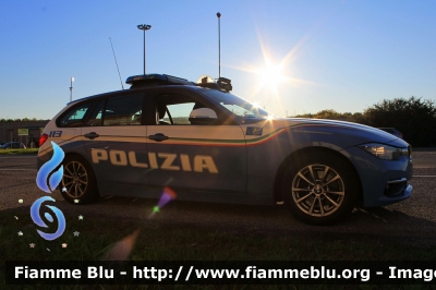 BMW 318 Touring F31 II restyle
Polizia di Stato
Polizia Stradale
Allestimento Focaccia
Decorazione Grafica Artlantis
POLIZIA M2327
Parole chiave: BMW 318_Touring_F31_IIrestyle POLIZIAM2327