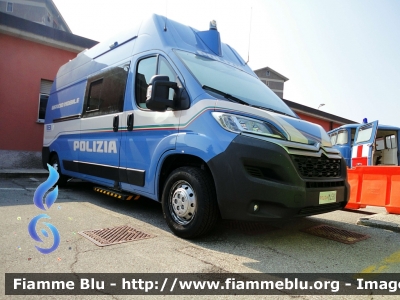 Citroen Jumper IV serie
Polizia di Stato
Ufficio Mobile
POLIZIA M4580
Parole chiave: Citroen Jumper_IVserie POLIZIAM4580 70esimo_autocentro_milano