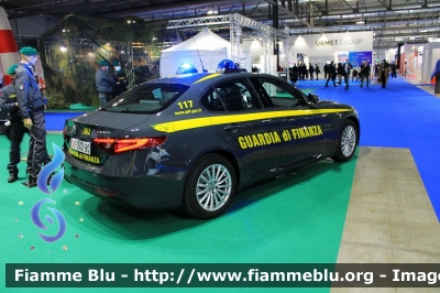 Alfa Romeo Nuova Giulia
Guardia di Finanza
Allestimento FCA
GdiF 242 BQ

Esposta alla fiera della Sicurezza di Milano 2021
Parole chiave: Alfa-Romeo Nuova_Giulia GdiF242BQ fiera_sicurezza_2021_milano