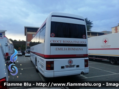 Volvo B12 Italia 99
Croce Rossa Italiana
Comitato di Piacenza
CRI 486 AD
Parole chiave: Volvo B12_Italia_99 CRI486AD