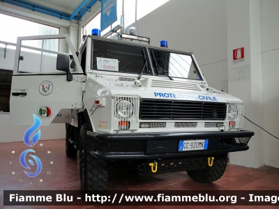 Iveco VM90
Protezione Civile
Gruppo Vega 
San Giorgio Piacentino (PC)
Carroradio/Carro Emergenza Idro

Esposto al Reas 2021
Parole chiave: Iveco VM90 Reas_2021