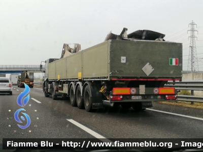 Iveco Stralis AT440S43 I serie
Aeronautica Militare Italiana
AM CL 113
Parole chiave: Iveco Stralis_AT440S43_Iserie AMCL113