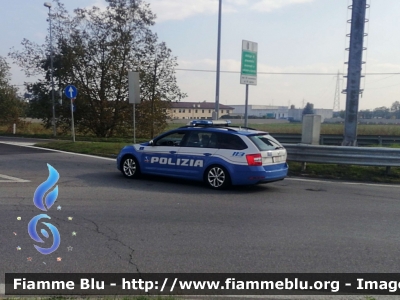 Skoda Octavia V serie
Polizia di Stato
Polizia Autostradale in servizio sulla rete Autostrade per l'Italia SPA
Allestimento Focaccia
Decorazione Grafica Artlantis
Parole chiave: Skoda Octavia_Vserie mille_miglia_2020