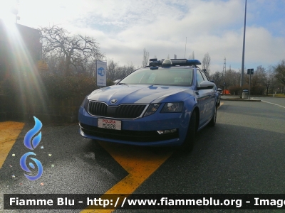 Skoda Octavia V serie
Polizia di Stato
Polizia Autostradale in servizio sulla rete Autostrade per l'Italia SPA
Allestimento Focaccia
Decorazione Grafica Artlantis
POLIZIA M2926
Parole chiave: Skoda Octavia_Wagon_Vserie POLIZIAM2926