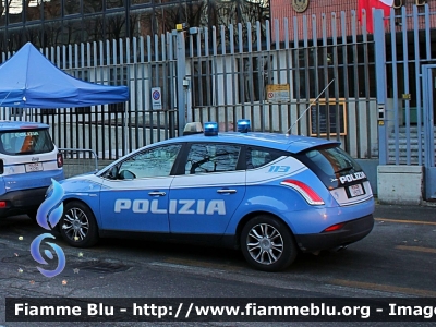 Lancia Nuova Delta
Polizia di Stato
Reparto Prevenzione Crimine
Allestita NCT
Decorazione Grafica Artlantis
Con Nuovi Loghi di Reparto
POLIZIA H9074
POLIZIA H9076
Parole chiave: Lancia Nuova_Delta POLIZIAH9074 POLIZIAH9076