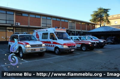 Mezzi
Croce Rossa Italiana
Comitato di Piacenza
Fotografati in occasione della firma per la convenzione di Protezione Civile Bassa Val Trebbia
