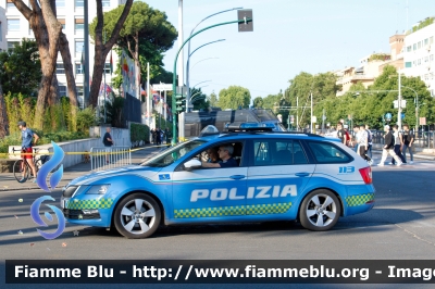 Skoda Octavia Wagon V serie
Polizia di Stato
Polizia Stradale
Allestimento Focaccia
Decorazione Grafica Artlantis
POLIZIA M5243

Festa della Repubblica 2023
Parole chiave: Skoda Octavia_Wagon_Vserie POLIZIAM5243 FestadellaRepubblica2023