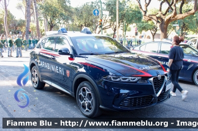 Alfa-Romeo Tonale
Carabinieri
Nucleo Operativo Radiomobile
Allestimento FCA
CC EG 455

Festa della Repubblica 2023
Parole chiave: Alfa-Romeo Tonale CCEG455 FestadellaRepubblica2023