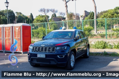 Jeep Grand Cherokee
Carabinieri
Aliquote di Primo Intervento
Allestimento Repetti
CC DV 509

Festa della Repubblica 2023
Parole chiave: Jeep Grand_Cherokee CCDV509 FestadellaRepubblica2023