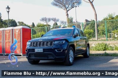 Jeep Grand Cherokee
Carabinieri
Aliquote di Primo Intervento
Allestimento Repetti
CC DV 509

Festa della Repubblica 2023
Parole chiave: Jeep Grand_Cherokee CCDV509 FestadellaRepubblica2023