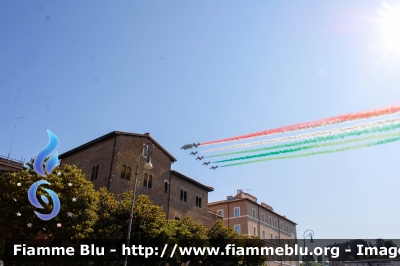 Aermacchi MB339PAN
Aeronautica Militare Italiana
313° Gruppo Addestramento Acrobatico
Stagione esibizioni 2023
Festa della Repubblica
Parole chiave: Aermacchi MB339PAN FestadellaRepubblica2023