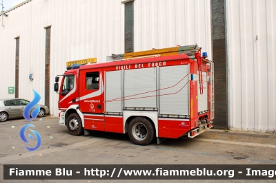 Volvo FL 290 III serie
Vigili del Fuoco
Comando Provinciale di Parma
AutoPompaSerbatoio allestimento Bai
Ricondizionato Maleco
VF 26500
Parole chiave: Volvo FL_290_IIIserie VF26500