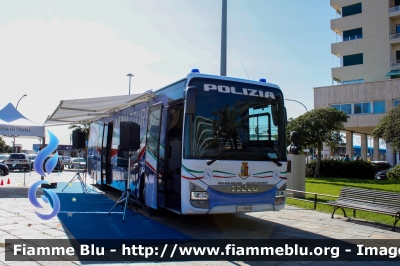 Iveco Crossway II serie 
Polizia di Stato
Polizia Stradale
“Pullman Azzurro”
Allestimento Elevox
POLIZIA M6898

Salone Nautico di Genova 2023
Parole chiave: Iveco Crossway_IIserie POLIZIAM6898