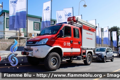 Iveco Daily 55S17 4x4 IV serie restyle
Vigili del Fuoco
Comando Provinciale di Genova
Colonna Mobile Regionale Liguria
Polisoccorso allestimento Iveco-Magirus
VF 26759
Parole chiave: Iveco Daily_55S17_4x4_IVserie_restyle VF26759