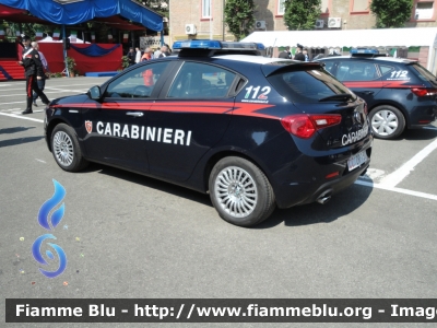 Alfa-Romeo Nuova Giulietta restyle
Carabinieri 
Nucleo operativo e Radiomobile
Compagnia di Piacenza
Allestita NCT Nuova Carrozzeria Torinese
Decorazione Grafica Artlantis
CC DR 130

Fotografata in occasione del 205^ anniversario.
Parole chiave: Alfa-Romeo Nuova_Giulietta_restyle CCDR130