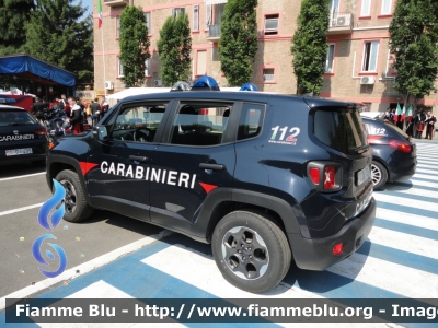 Jeep Renegade
Carabinieri
Organizzazione territoriale
Compagnia di Piacenza
Allestimento Focaccia
Decorazione Grafica Artlantis
CC DL 721

Fotografata in occasione del 205^ anniversario.
Parole chiave: Jeep Renegade CCDL721