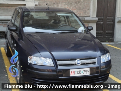 Fiat Stilo III serie
Carabinieri
Polizia Militare presso Aeronautica Militare
Non in livrea
AM CK 799

Fotografate in occasione del 205^ anniversario.
Parole chiave: Fiat Stilo_IIIserie AMCK799