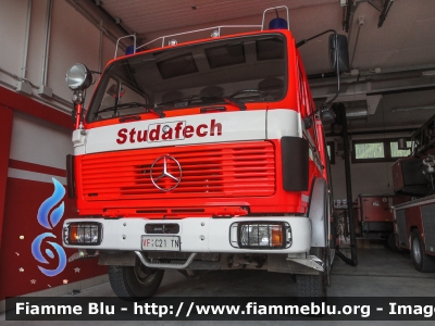 Mercedes-Benz TLF 16-24 4x4
Vigili del Fuoco
Unione distrettuale di Fassa
Corpo Volontario di Pozza di Fassa (TN)
Autobotte prima partenza
Allestimento Ziegler
VF C21 TN
Parole chiave: Mercedes-Benz_TLF_16-24_4x4 VFC21TN