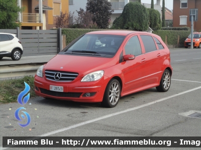 Mercedes-Benz Classe A II serie
Vigili del Fuoco
Comando Provinciale di Piacenza
Distaccamento Permanente di Fiorenzuola (PC)
VF 28349

Fotografata in occasione del "Rescpiacenza”, in ricordo di Alberto Casella
