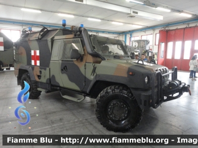 Iveco VTLM Lince
Esercito Italiano
Sanità Militare
Reggimento logistico "Taurinense" - Rivoli (TO)
EI CU 205
Parole chiave: Iveco VTLM_Lince EICU205 ambulanza reas2019