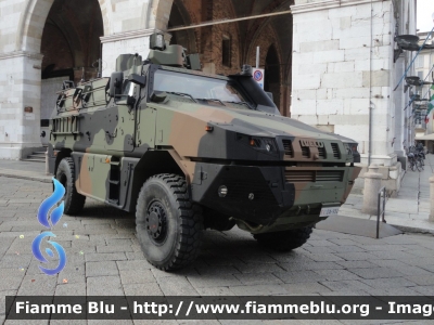 Iveco VTMM Orso
Esercito Italiano
10° Reg. Genio Guastatori - Cremona
Carro Radio
EI DA 934
Parole chiave: Iveco VTMM_Orso EIDA934 festa_forze_armate_2019