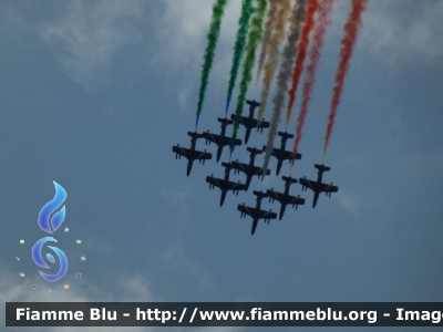 Aermacchi MB339PAN
Aeronautica Militare Italiana
313° Gruppo Addestramento Acrobatico
Stagione esibizioni 2019
Parole chiave: Aermacchi MB339PAN