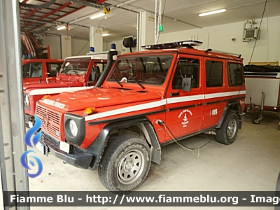 Mercedes-Benz Classe G Wagon
Vigili del Fuoco
Unione distrettuale di Fassa
Corpo Volontario di Canazei (TN)
Allestimento Brandus Rosenbauer
Polisoccorso Generico
VF 4J5 TN
Parole chiave: Mercedes-Benz Classe_G_Wagon